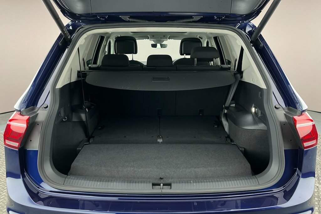 Volkswagen Tiguan Allspace 1.5 Tsi R-line Dsg Black #12