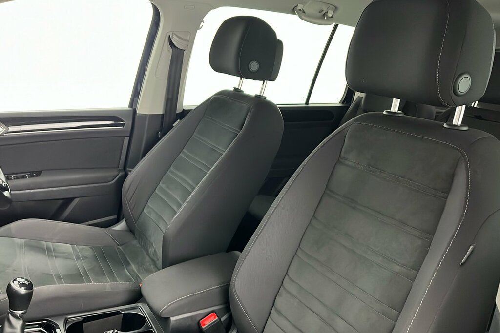 Volkswagen Touran 1.6 Tdi 115 White #25