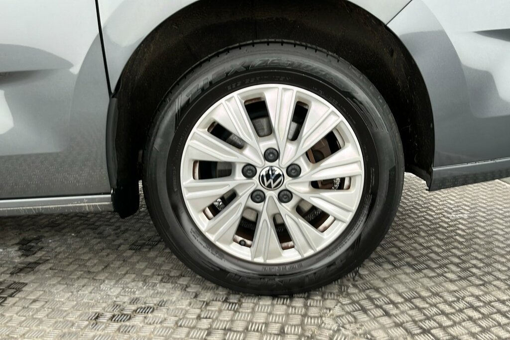 Volkswagen Multivan Life Standard 218 Ps 1.4 Ehybrid 6-Speed Dsg Grey #5