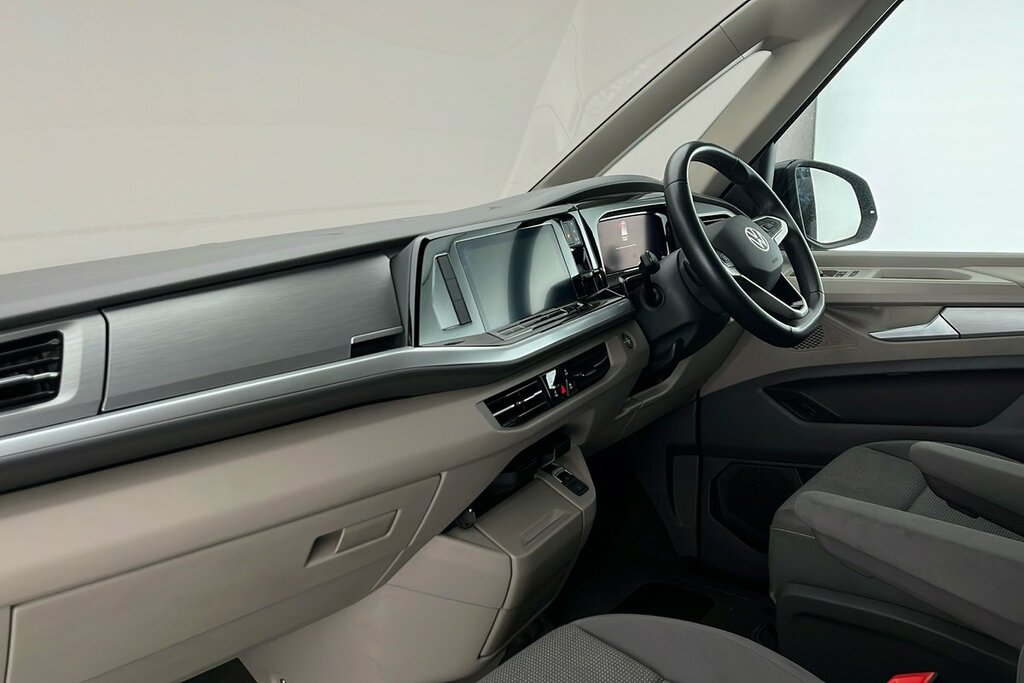 Volkswagen Multivan Life Standard 218 Ps 1.4 Ehybrid 6-Speed Dsg Grey #2
