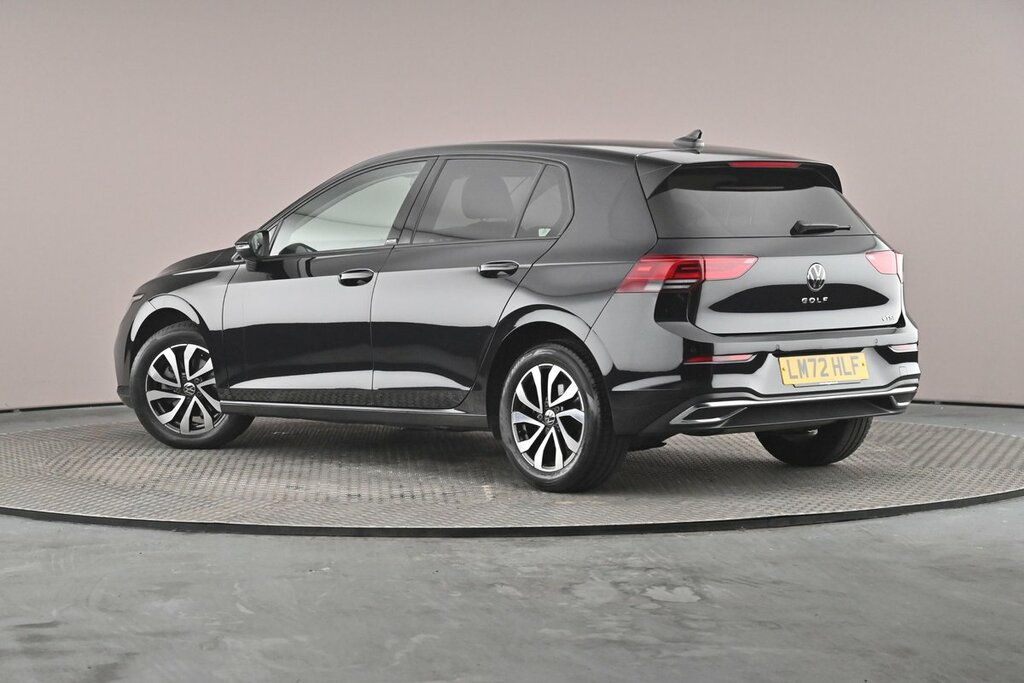 Volkswagen Golf 8 Active 1.5 Etsi 150Ps 7-Speed Dsg Black #3