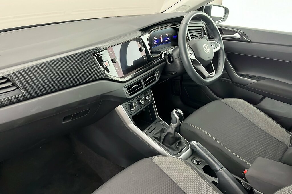 Volkswagen Polo Life 1.0 Tsi 95Ps 5-Speed Black #2
