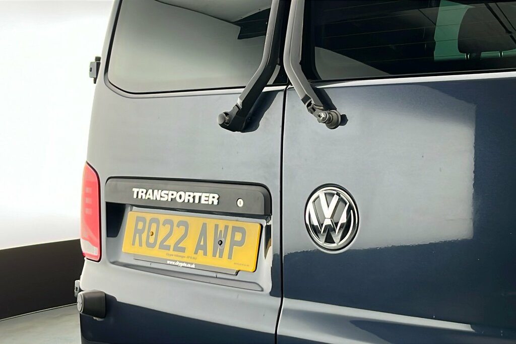 Volkswagen Transporter 2.0Tdi Kombi 204Ps T32 Highline Bmt Swb Blue #42
