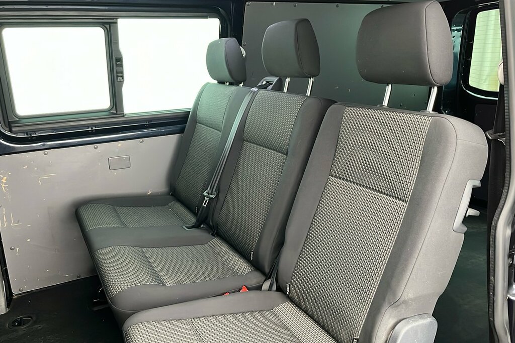 Volkswagen Transporter 2.0Tdi Kombi 204Ps T32 Highline Bmt Swb Blue #30