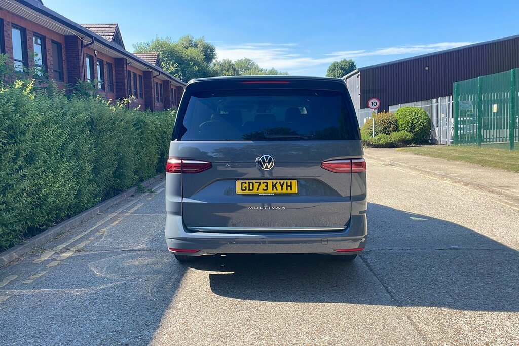 Volkswagen Multivan 1.4 Tsi Ehybrid Life Dsg Silver #6