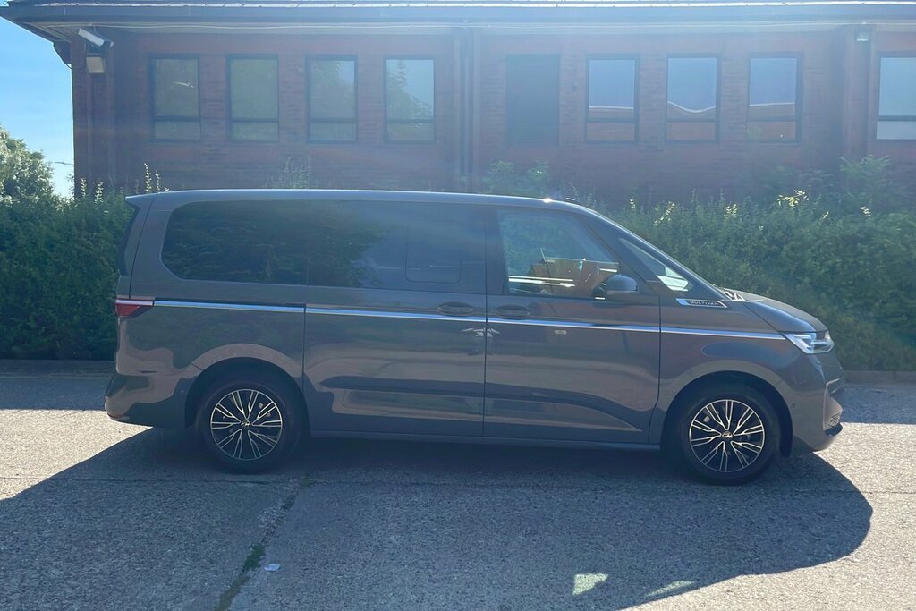 Volkswagen Multivan 1.4 Tsi Ehybrid Life Dsg Silver #3