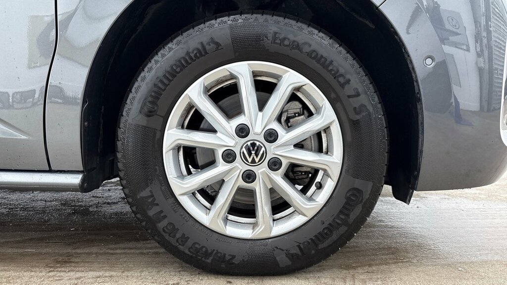 Volkswagen Multivan Life Standard 150 Ps 2.0 Tdi 7-Speed Dsg Grey #5