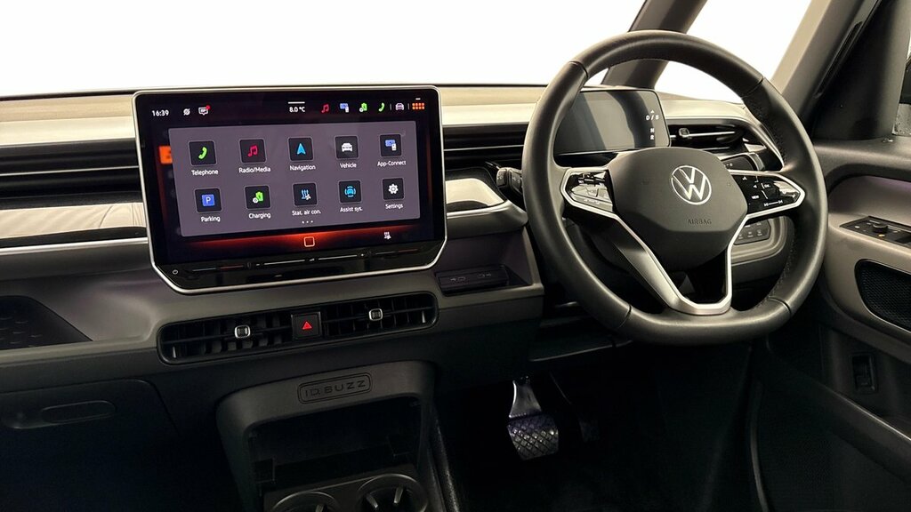 Volkswagen ID.Buzz Life 5-Seat Swb 286 Ps 79 Kwh Pro 1 Speed Green #2