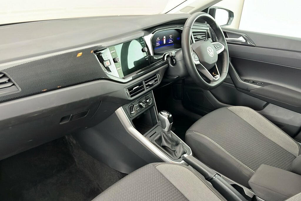 Volkswagen Polo Match 1.0 Tsi 95 Ps 7-Speed Dsg Black #2