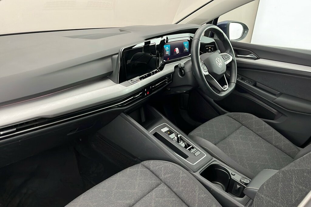 Volkswagen Golf 8 Life 1.5 Etsi 150Ps 7-Speed Dsg Blue #2