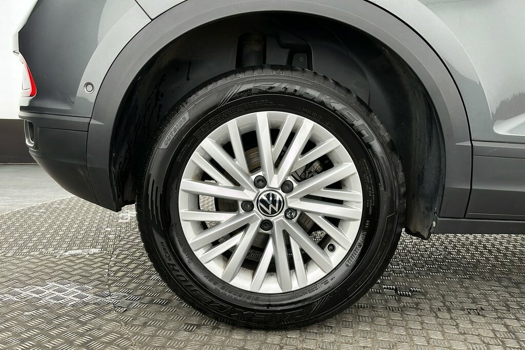 Volkswagen T-Roc Life 1.5 Tsi 150Ps 7-Speed Dsg Grey #5