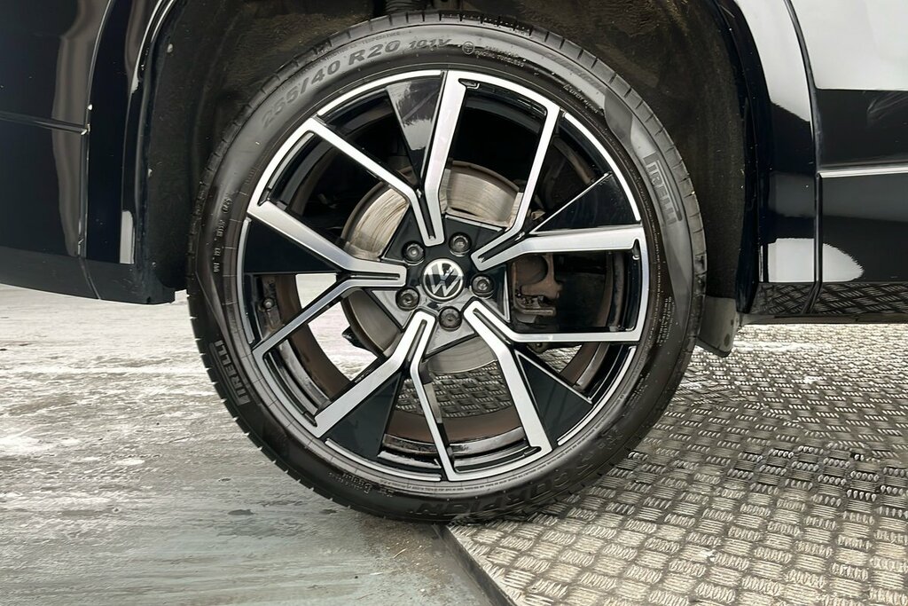 Volkswagen Tayron R-line 1.5 Etsi 150 Ps 7-Speed Dsg Black #2