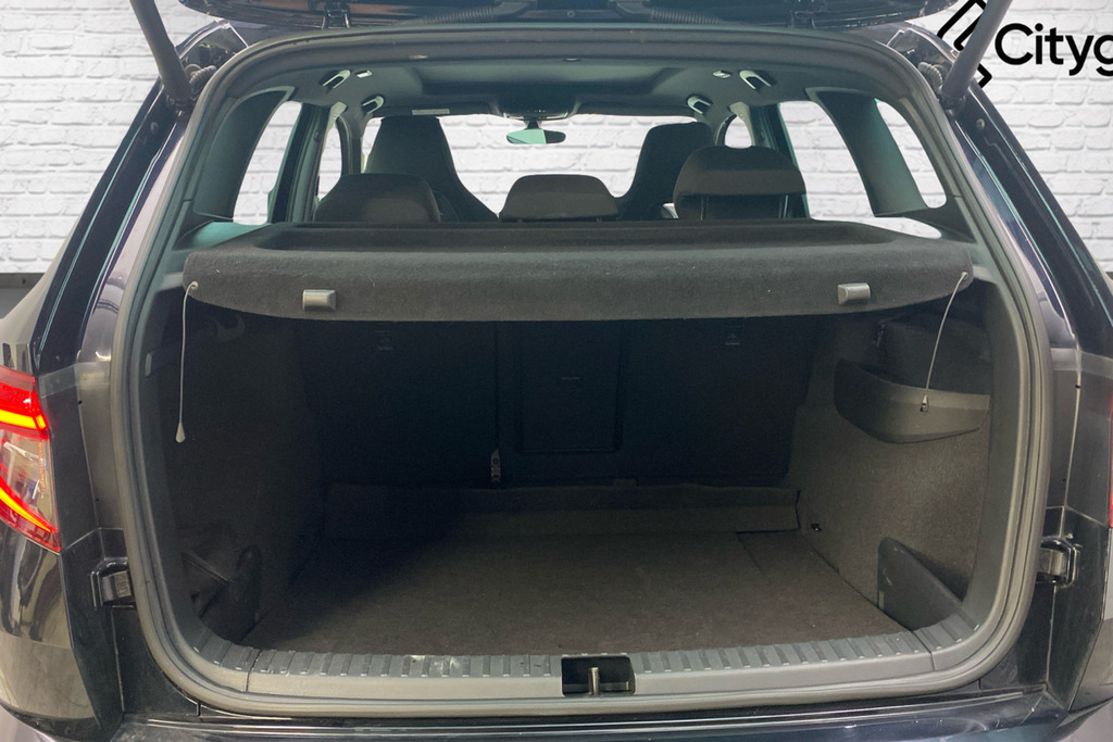 Skoda Karoq 1.5 Tsi 150 Sportline 2Wd Black #9