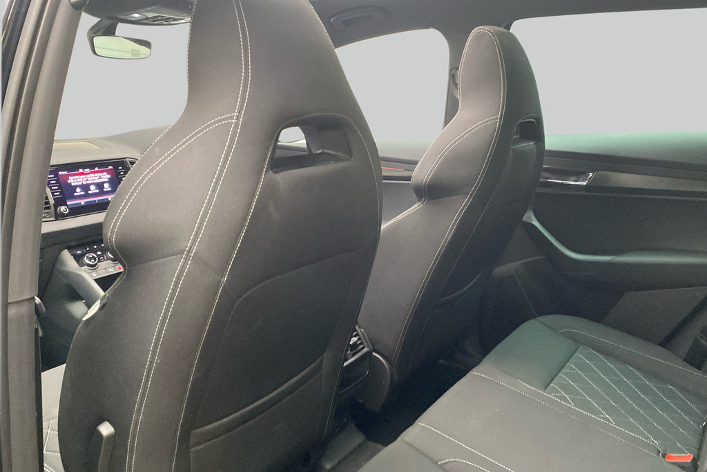 Skoda Karoq 1.5 Tsi 150 Sportline 2Wd Black #28