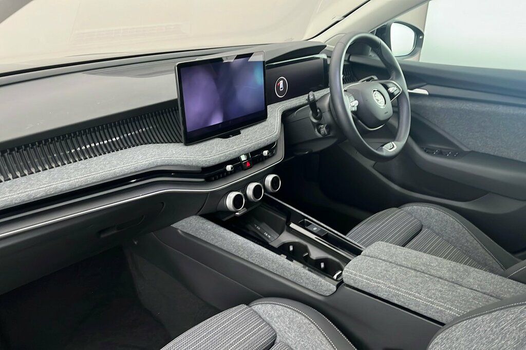 Skoda Superb Se Technology 1.5 Tsi E-tec 150 Ps Dsg Black #2