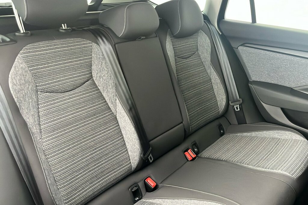 Skoda Superb 2.0 Tdi Laurin And Klement Estate Dsg 4 Black #10