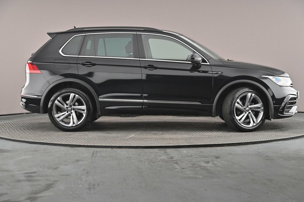 Volkswagen Tiguan R-line Edition 1.5 Tsi 150Ps 7-Speed Dsg Black #4