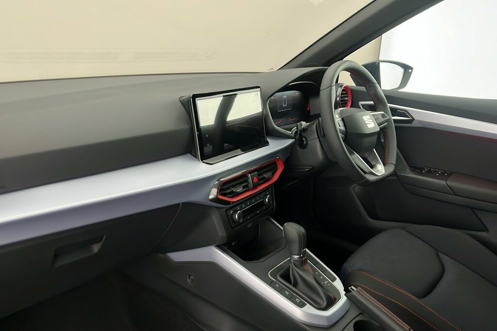 Seat Arona Fr 1.0 Tsi 115 7-Speed Grey #2