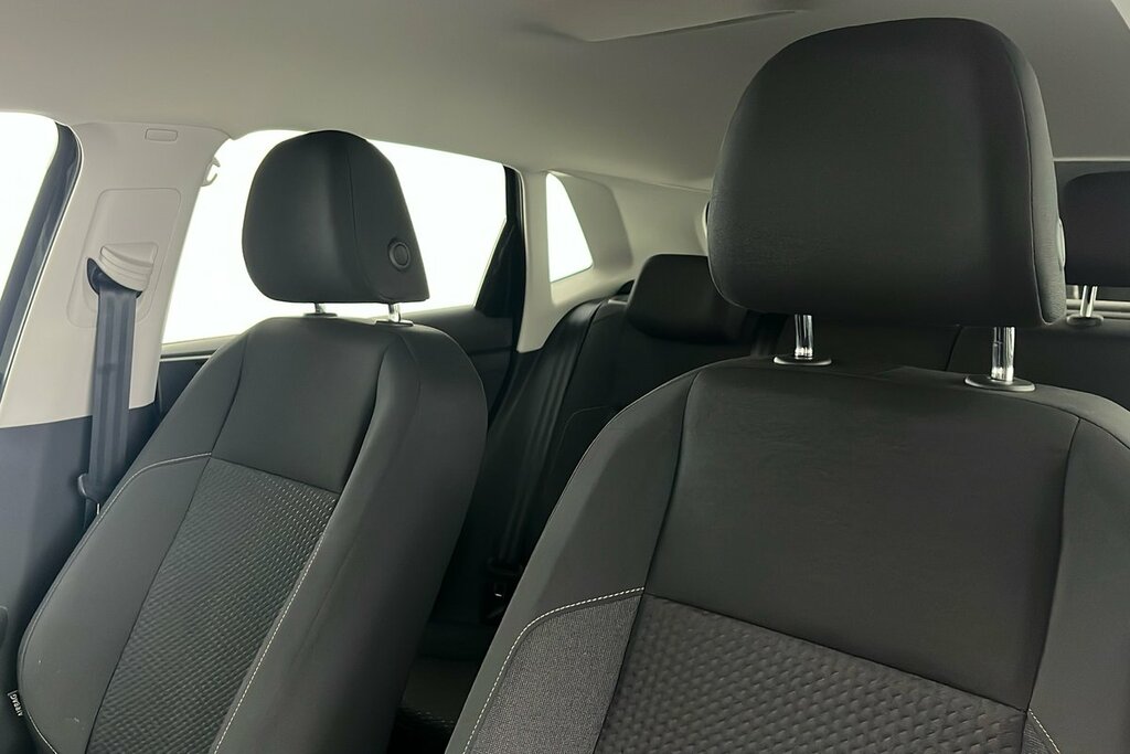 Volkswagen Polo New Match 1.0 80Ps Evo 5-Speed White #23