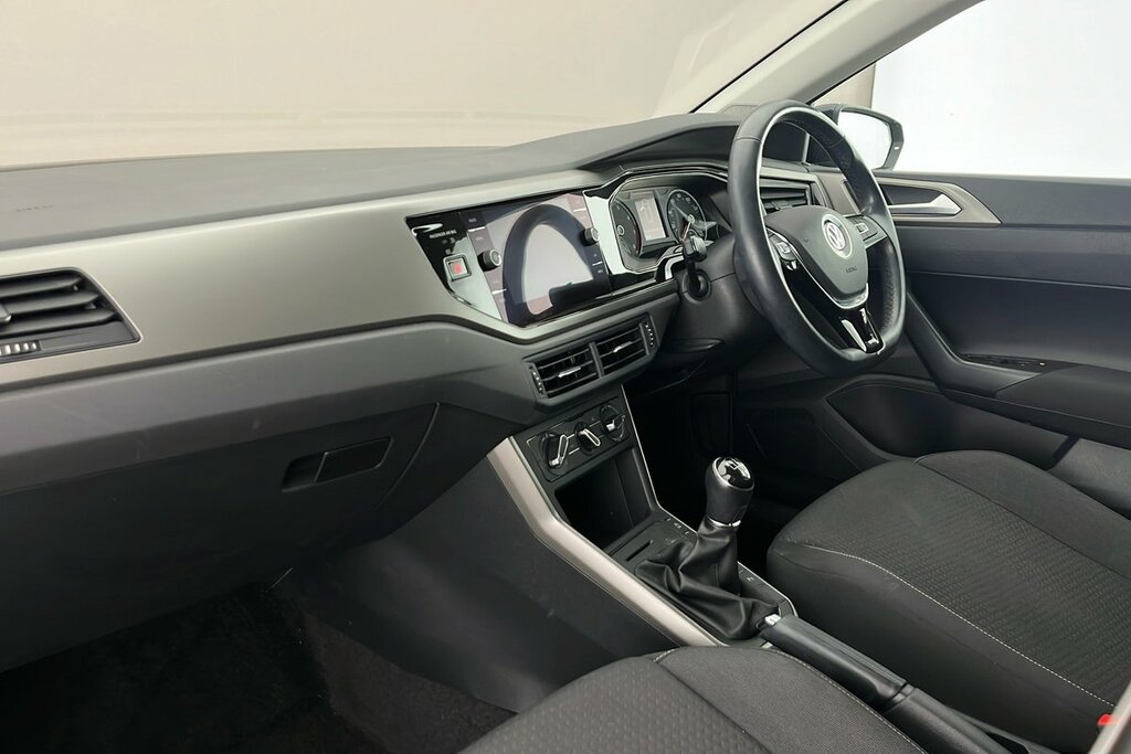 Volkswagen Polo Match 1.0 80Ps Evo 5-Speed Black #2