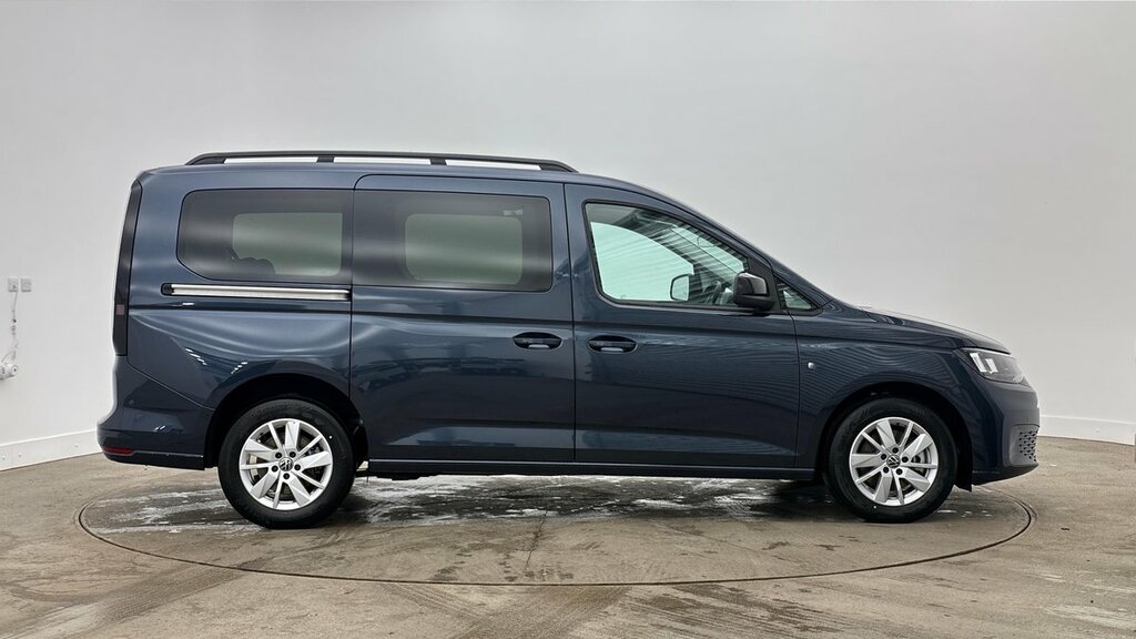Volkswagen Caddy Maxi Life C20 Caddy Life Maxi 122 Ps 2.0 Tdi 7Sp Dsg Blue #4