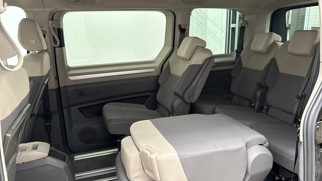 Volkswagen Multivan Life Grey #9