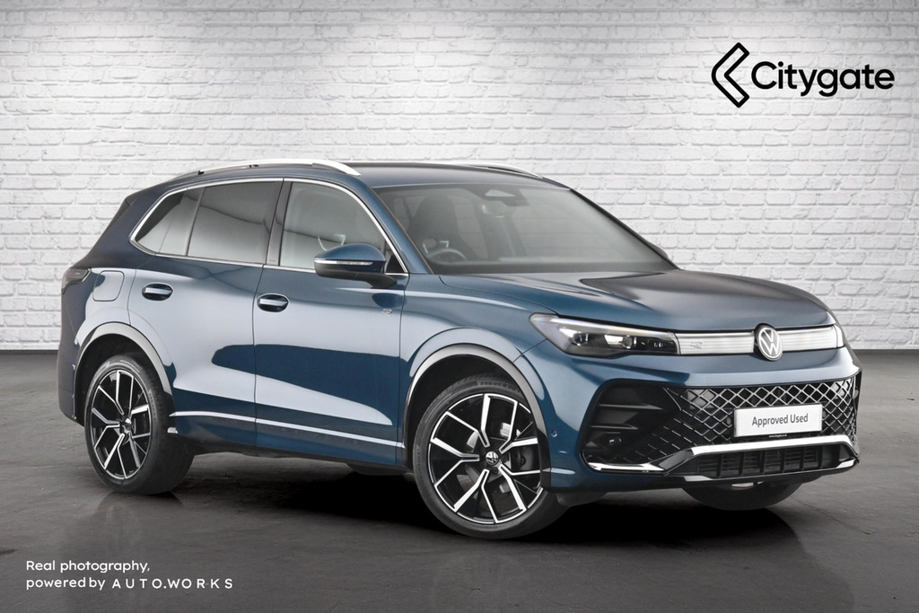 Volkswagen Tiguan R-line 1.5 Etsi 150Ps 7-Speed Dsg Blue
