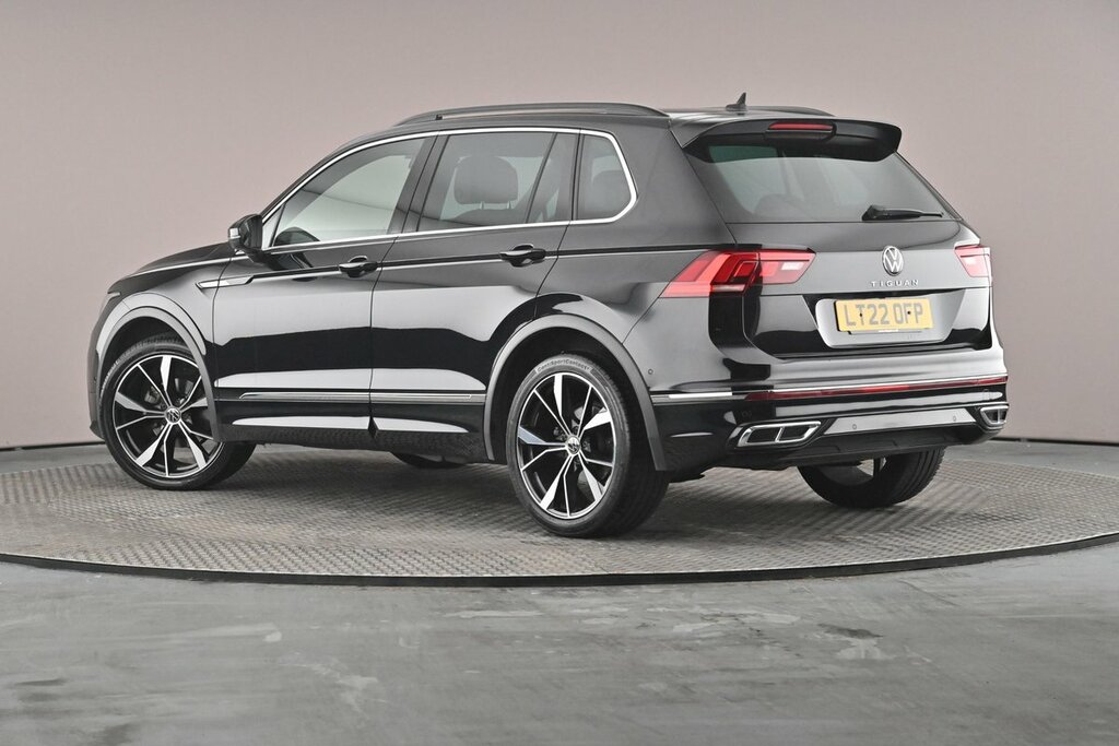 Volkswagen Tiguan R-line 1.5 Tsi 150Ps 7-Speed Dsg Black #3
