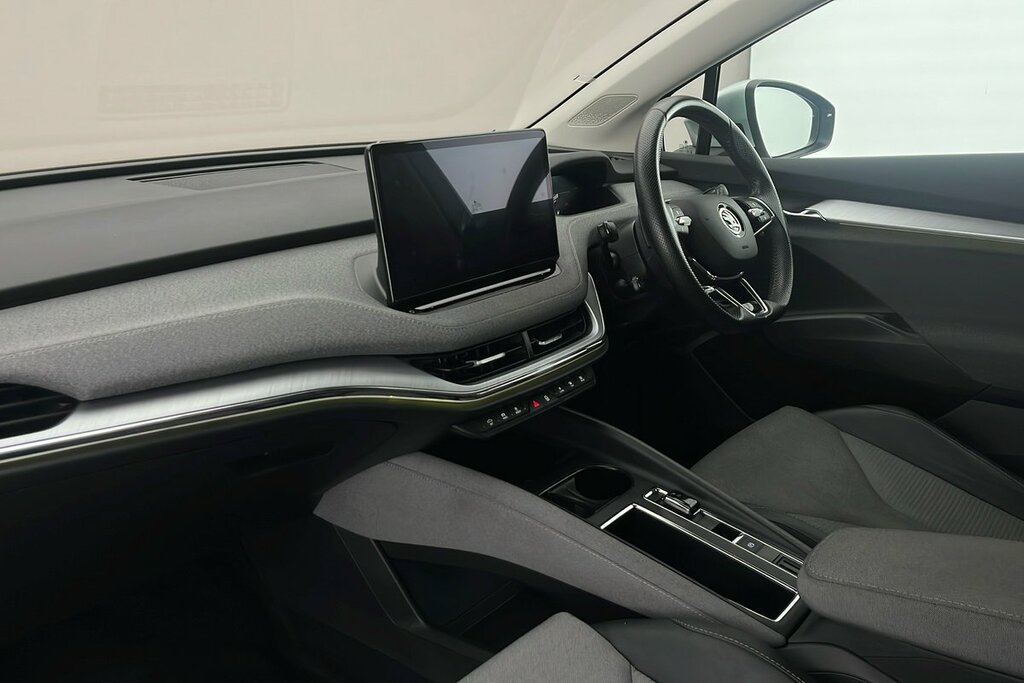 Skoda ENYAQ 60 62 Kwh 179 Ps Single Speed Silver #2