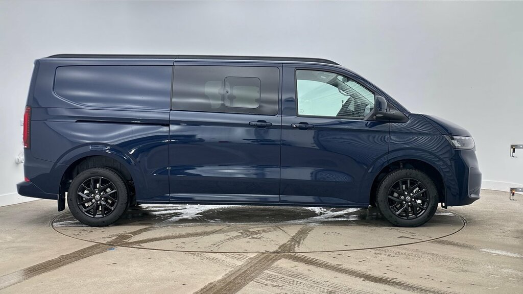 Volkswagen Transporter T32 Kombi Commerce Pro Lwb 150 Ps 2.0 Tdi 8Sp Purple #4