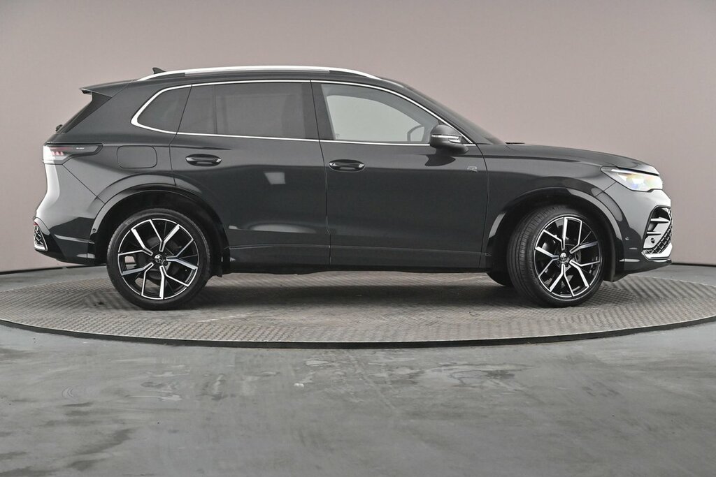 Volkswagen Tiguan R-line 1.5 Etsi 150Ps 7-Speed Dsg Grey #4