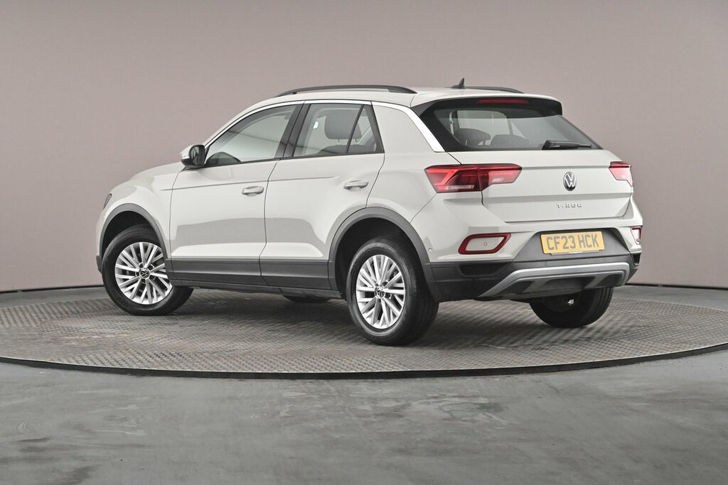 Volkswagen T-Roc Life 1.5 Tsi 150Ps 6-Speed Grey #3