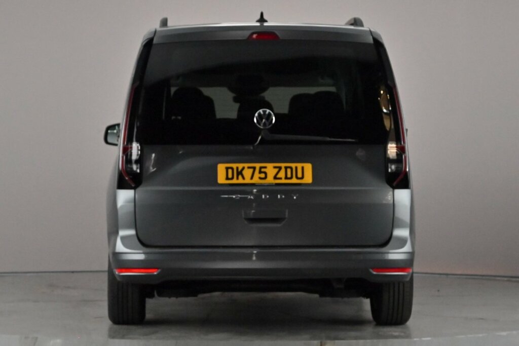 Volkswagen Caddy Maxi Life C20 Caddy Life Maxi 122 Ps 2.0 Tdi 7Sp Dsg Grey #4