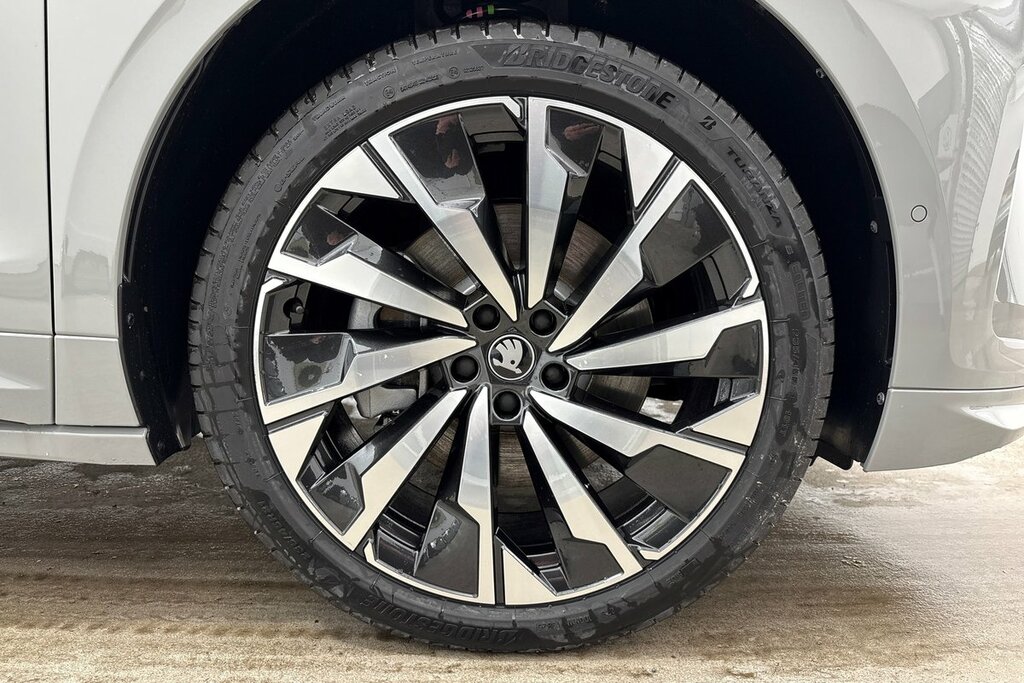 Skoda ENYAQ Sportline 85X 82 Kwh 286 Ps Single Speed 4X4 Grey #5