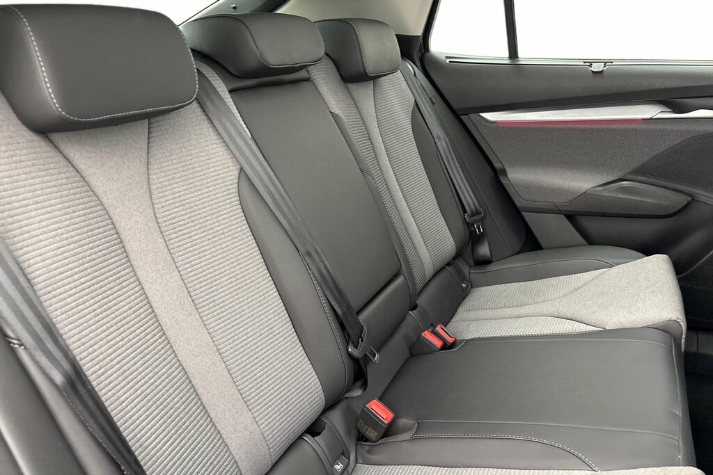Skoda ENYAQ 210Kw 85X Sportline 82Kwh 4X4 Grey #9
