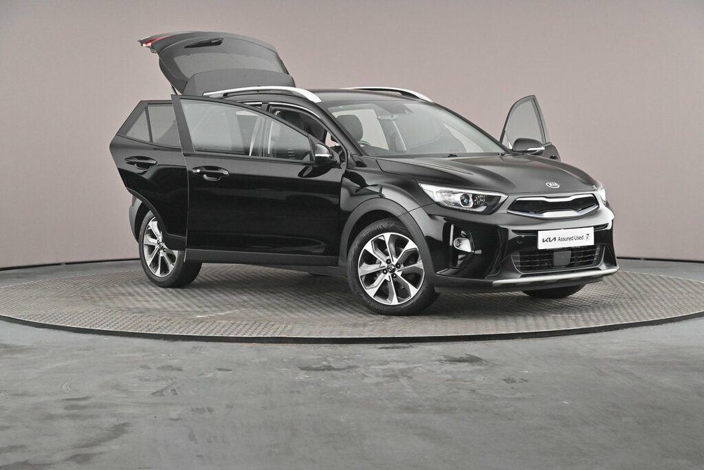Kia Stonic White #32