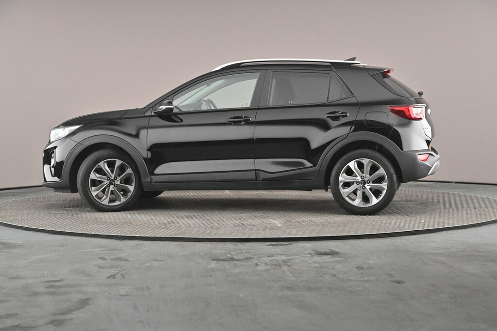 Kia Stonic White #30