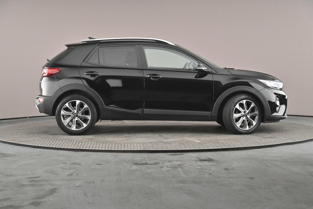 Kia Stonic White #4