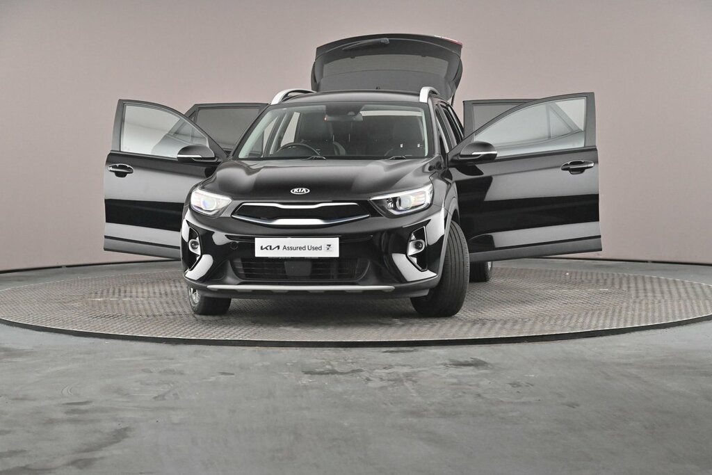 Kia Stonic White #36