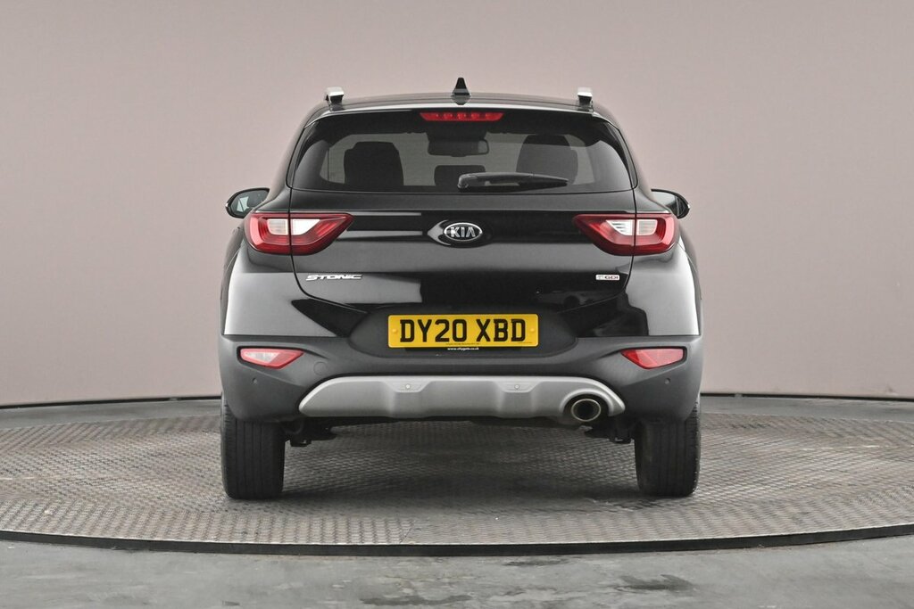 Kia Stonic White #8
