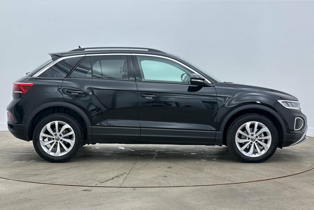 Volkswagen T-Roc Match 1.5 Tsi 150Ps 6-Speed Black #4