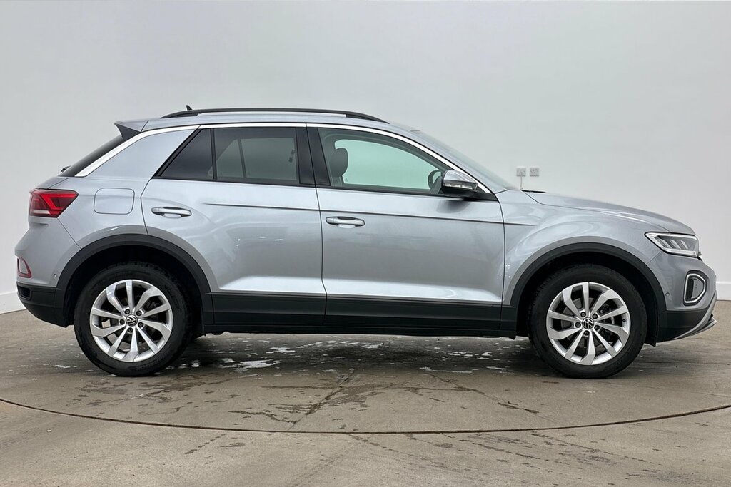 Volkswagen T-Roc Match 1.5 Tsi 150Ps 6-Speed Silver #4