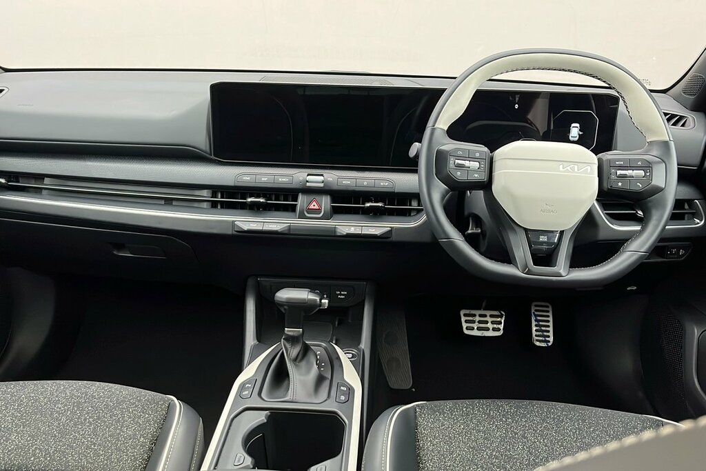 Kia  Hatchback Grey #8