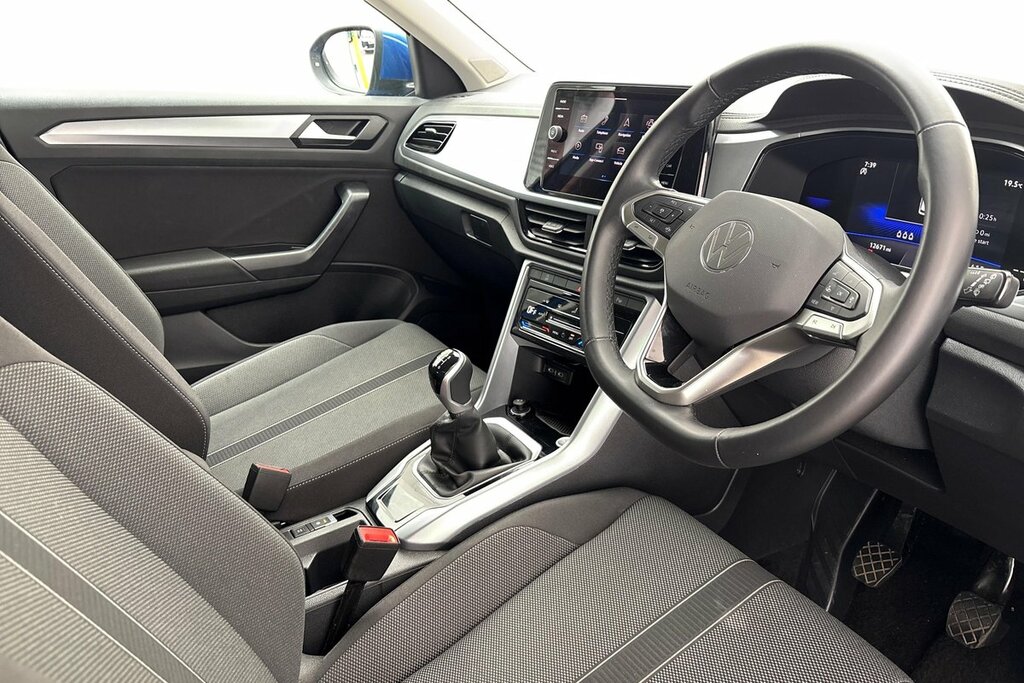 Volkswagen T-Roc Match 1.5 Tsi 150Ps 6-Speed Blue #6