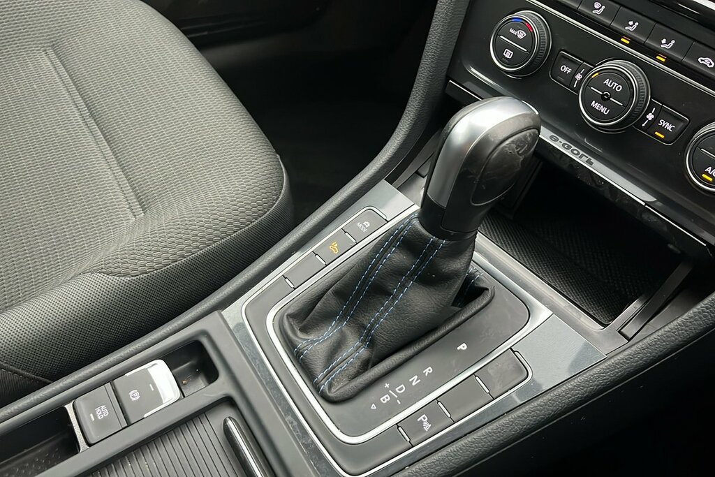 Volkswagen e-Golf E 136Ps E-golf Blue #12