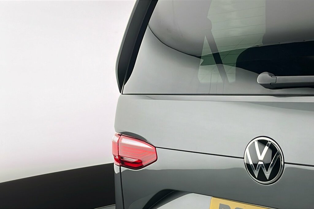 Volkswagen Multivan Style Black #34