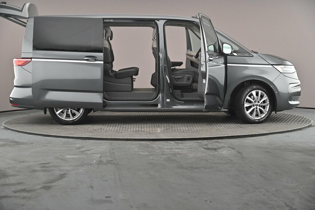 Volkswagen Multivan Style Black #54