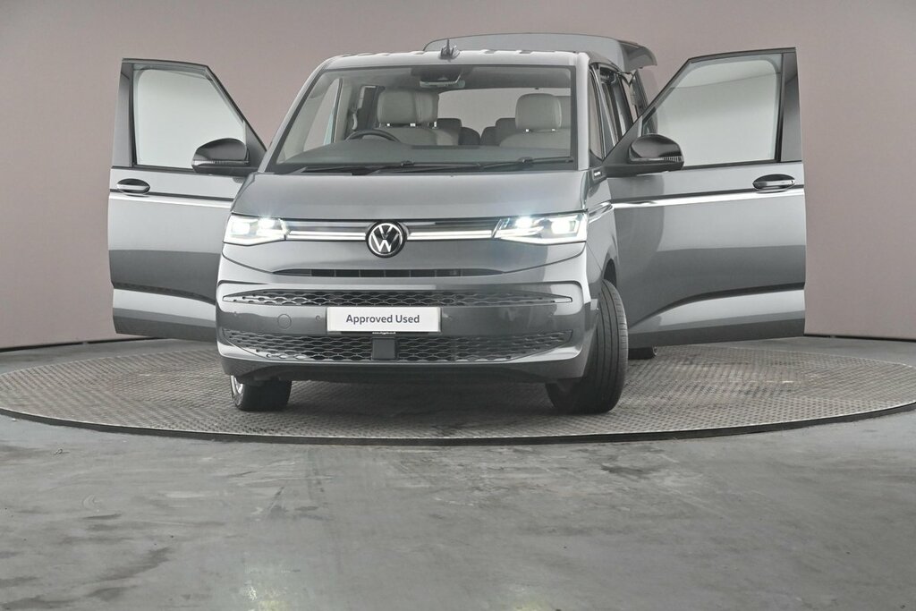 Volkswagen Multivan Style Black #47