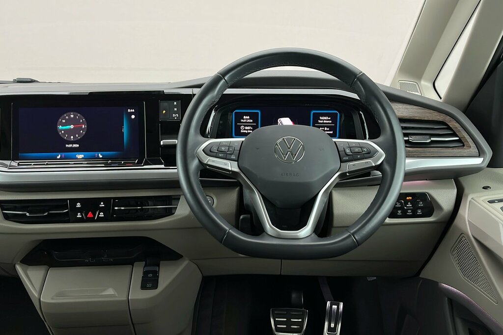 Volkswagen Multivan Style Black #30
