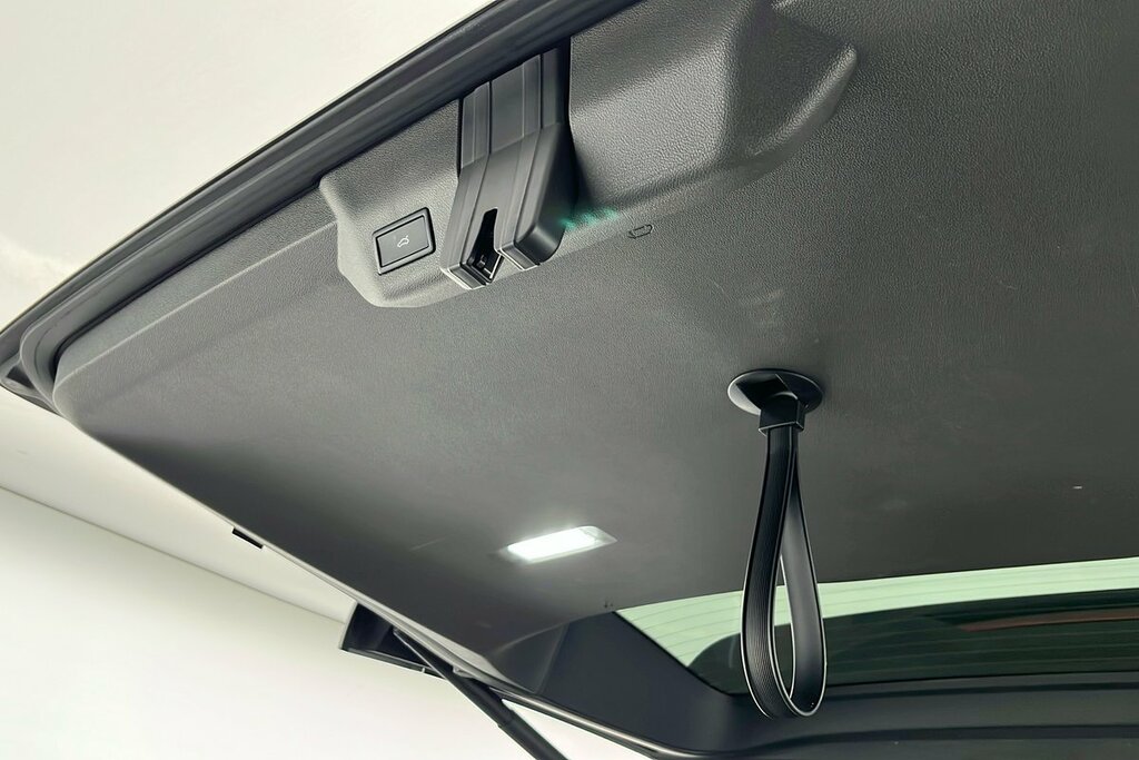 Volkswagen Multivan Style Black #13